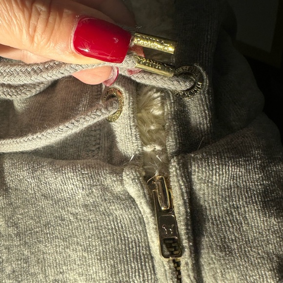 Victoria’s Secret - Pink velour hoodie lined in size XS. Gold bling accents. - Picture 14 of 14